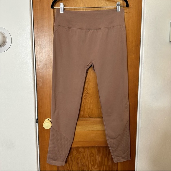 lululemon ebb to street leggings in spanish oak - Picture 3 of 8